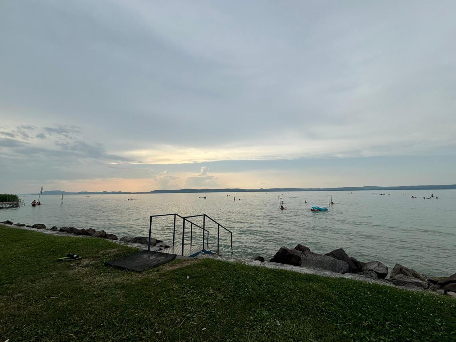 Balatonszárszó Mi Casa Soleadaヴィラ エクステリア 写真